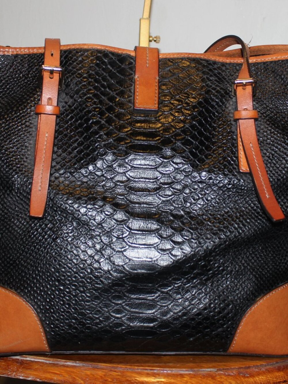 $398 Dooney & Bourke Claremont Dove "Python" Shopper Tote Shoulder Bag - Picture 12 of 13